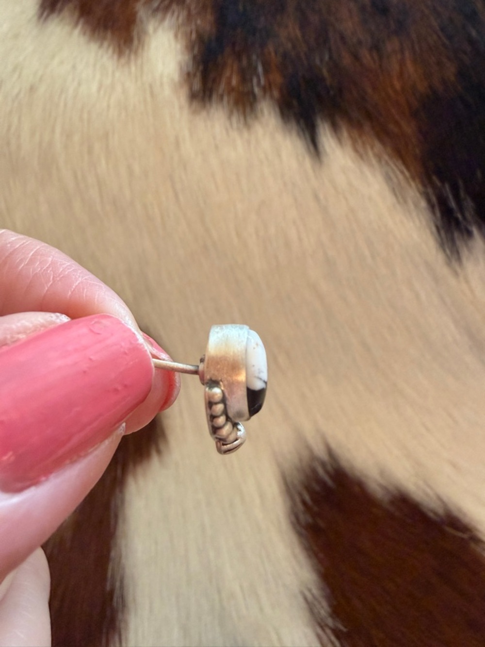 ❤️ White Buffalo Round Stud Earrings Matte Sterling 925 Navajo Style Southwest - Picture 5 of 11